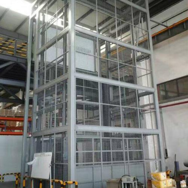 东英镇升降货梯安全操作规范