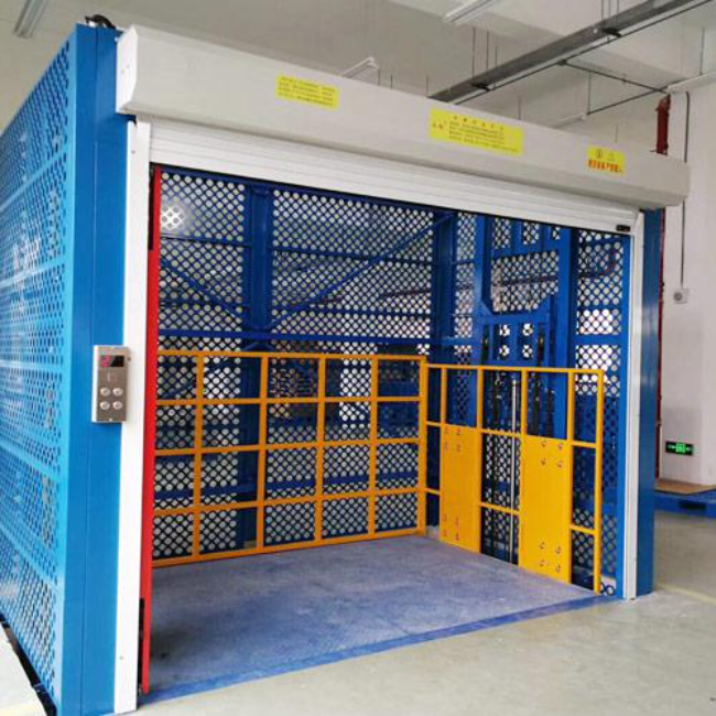 东英镇导轨式升降货梯